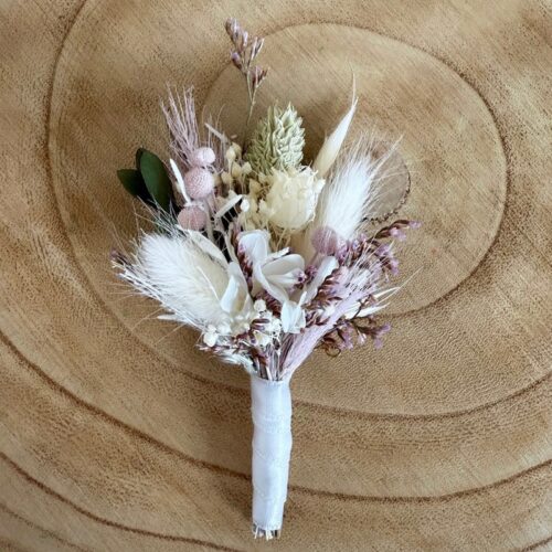 Boutonnière Lila