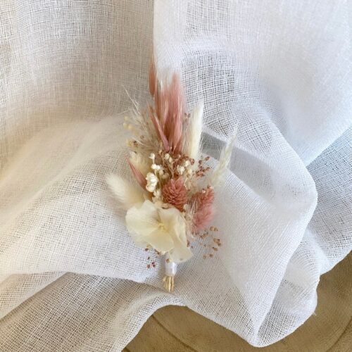 Boutonnière fleurs séchées Vieux rose